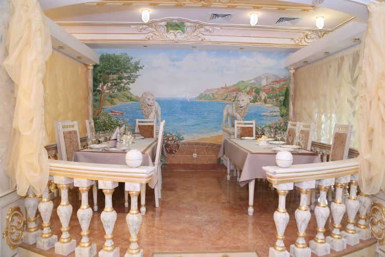 Ресторан версаль в королеве